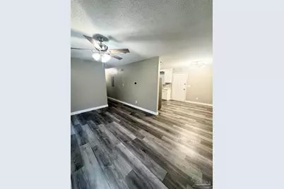 615 N A St, Pensacola, FL 32501 - Photo 7