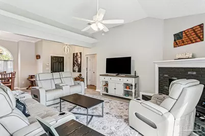 9922 Orion Lake Cir, Navarre, FL 32566 - Photo 7