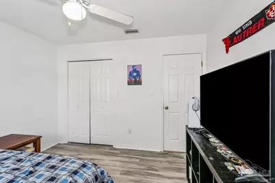 9922 Orion Lake Cir, Navarre, FL 32566 - Photo 23