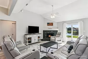 9922 Orion Lake Cir, Navarre, FL 32566 - Photo 5