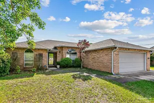 9922 Orion Lake Cir, Navarre, FL 32566 - Photo 1