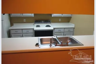 2301 W Michigan Ave #13, Pensacola, FL 32526 - Photo 5