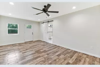 3710 N Blue Angel Pkwy, Pensacola, FL 32526 - Photo 23