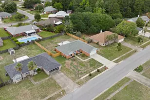 2317 Mary Anne Cir, Navarre, FL 32566 - Photo 35