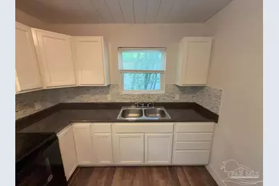 4531 Versailles Dr, Pensacola, FL 32505 - Photo 11