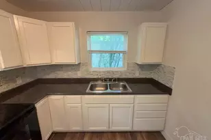 4531 Versailles Dr, Pensacola, FL 32505 - Photo 11