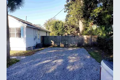 1215 N C St, Pensacola, FL 32501 - Photo 5