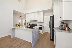 306 W Winthrop Ave, Pensacola, FL 32507 - Photo 13