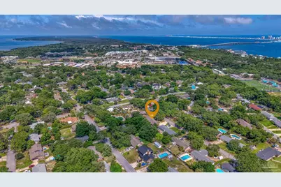 204 Nandina Rd, Gulf Breeze, FL 32561 - Photo 57