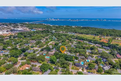 204 Nandina Rd, Gulf Breeze, FL 32561 - Photo 59