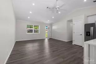 3229 Auburn Pkwy, Gulf Breeze, FL 32563 - Photo 5