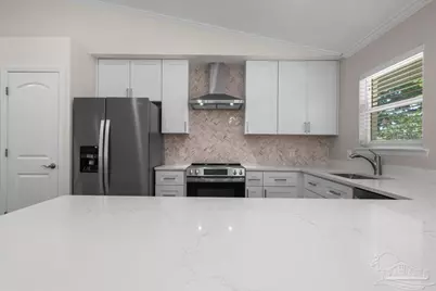 3229 Auburn Pkwy, Gulf Breeze, FL 32563 - Photo 11