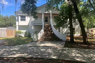 3111 Holley Point Rd, Navarre, FL 32566 - Photo 1