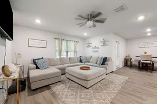 6328 Burrow Ln, Pensacola, FL 32526 - Photo 13