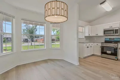 4898 Spencer Oaks Blvd, Pace, FL 32571 - Photo 9
