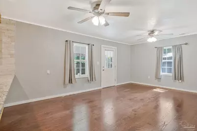 6622 Hinote St, Milton, FL 32570 - Photo 11