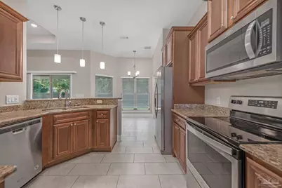 1799 Galvez Dr, Gulf Breeze, FL 32563 - Photo 9