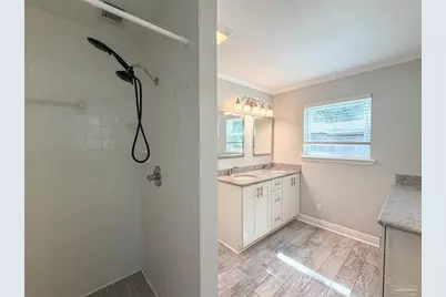 220 Cordoba St, Gulf Breeze, FL 32561 - Photo 21