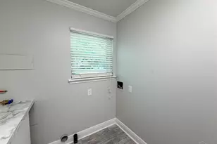 220 Cordoba St, Gulf Breeze, FL 32561 - Photo 25