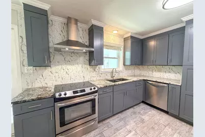 220 Cordoba St, Gulf Breeze, FL 32561 - Photo 7
