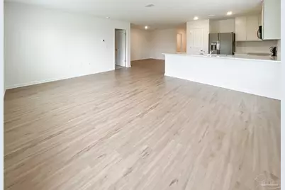 4631 Carlstrom Ln, Pensacola, FL 32507 - Photo 3