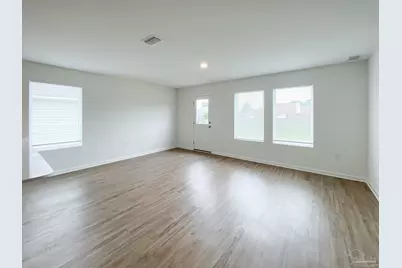 4631 Carlstrom Ln, Pensacola, FL 32507 - Photo 5