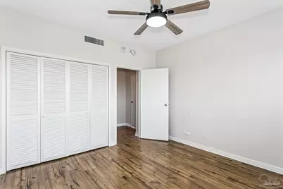 825 Bayshore Dr #405, Pensacola, FL 32507 - Photo 13