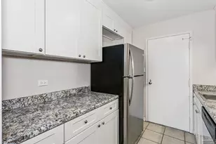 825 Bayshore Dr, Pensacola, FL 32507 - Photo 9
