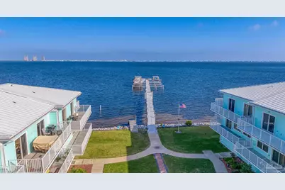 888 Sound Harbor Cir, Gulf Breeze, FL 32563 - Photo 55
