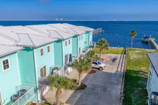 888 Sound Harbor Cir, Gulf Breeze, FL 32563 - Photo 51
