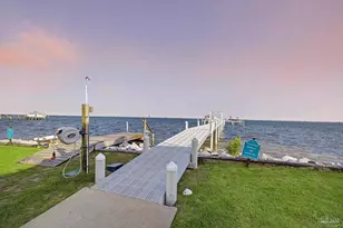 888 Sound Harbor Cir, Gulf Breeze, FL 32563 - Photo 3