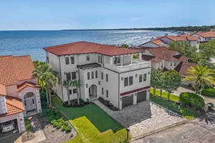 28 Baybridge Dr, Gulf Breeze, FL 32561 - Photo 1
