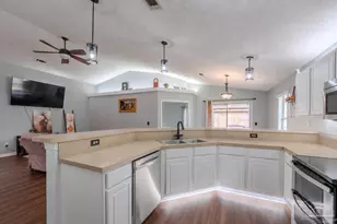 10549 Wilderness Ln, Pensacola, FL 32534 - Photo 7