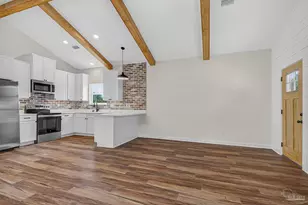1106 N E St, Pensacola, FL 32501 - Photo 13