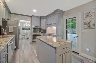 6210 Maybelle Dr, Pensacola, FL 32504 - Photo 11