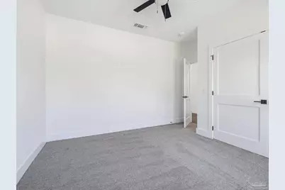 5724 Riviera Dr, Milton, FL 32583 - Photo 7