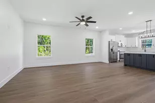 5724 Riviera Dr, Milton, FL 32583 - Photo 9