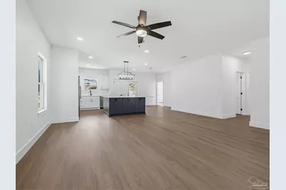 5724 Riviera Dr, Milton, FL 32583 - Photo 13
