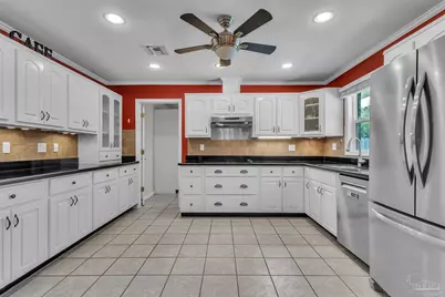 209 Shoreline Dr, Gulf Breeze, FL 32561 - Photo 11