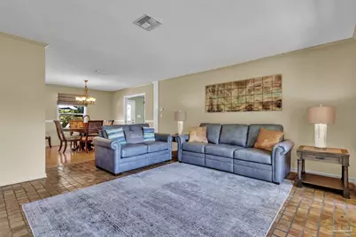 209 Shoreline Dr, Gulf Breeze, FL 32561 - Photo 9