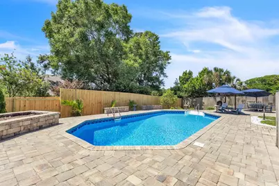 209 Shoreline Dr, Gulf Breeze, FL 32561 - Photo 3