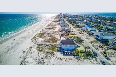 1304 Ariola Dr, Pensacola Beach, FL 32561 - Photo 7