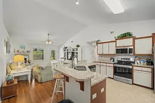 1792 Twin Pine Blvd, Gulf Breeze, FL 32563 - Photo 15