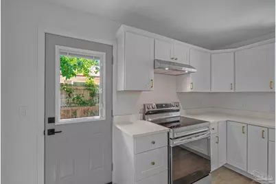 1802 W Godfrey St, Pensacola, FL 32501 - Photo 13