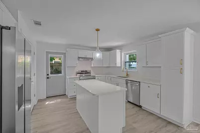 1802 W Godfrey St, Pensacola, FL 32501 - Photo 11