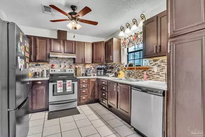 1118 Bremen Ave, Pensacola, FL 32507 - Photo 5