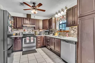 1118 Bremen Ave, Pensacola, FL 32507 - Photo 5