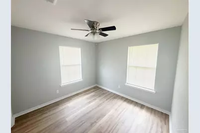9401 Old Flomaton Rd, Century, FL 32535 - Photo 11