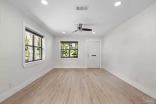 913 W Hernandez St, Pensacola, FL 32501 - Photo 3