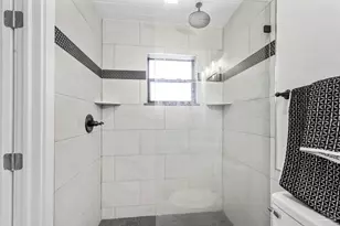 913 W Hernandez St, Pensacola, FL 32501 - Photo 23